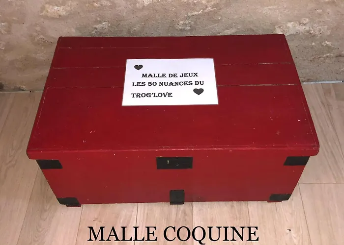 Trog\'Love: Balneo Detente Dans Une Troglodyte